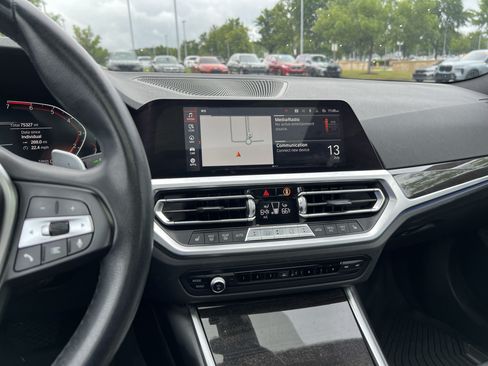 Used 2019 BMW 330i Sedan w/ Convenience Package RWD image 18