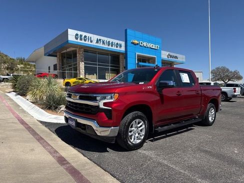 Certified 2023 Chevrolet Silverado 1500 LT w/ Z71 Off-Road Package AWD/4WD image 9