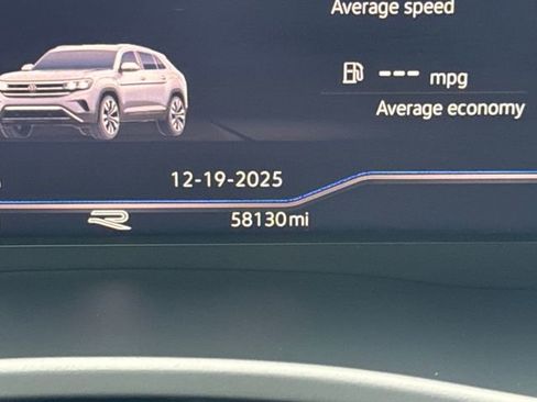 Used 2022 Volkswagen Atlas Cross Sport SEL R-Line image 23