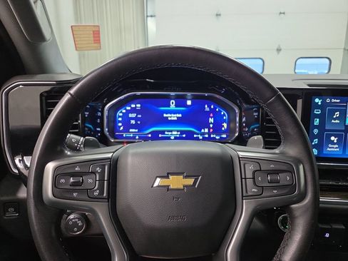 Used 2023 Chevrolet Silverado 1500 LT AWD/4WD image 21