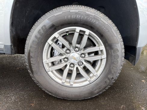 Used 2024 Chevrolet Colorado LT w/ LT Convenience Package II image 13