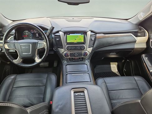Used 2018 GMC Yukon Denali w/ Denali Ultimate Package AWD/4WD image 9