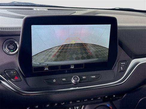 Used 2024 Chevrolet Blazer LT image 7