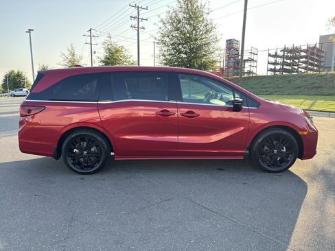 Used 2026 Honda Odyssey Sport-L image 10