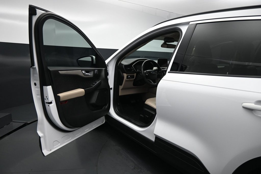 Used 2020 Ford Escape SEL FWD image 8