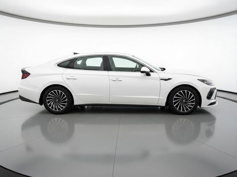 Used 2025 Hyundai Sonata SEL image 11