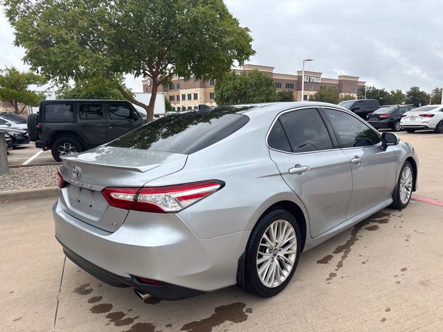 Used 2019 Toyota Camry XLE FWD image 5