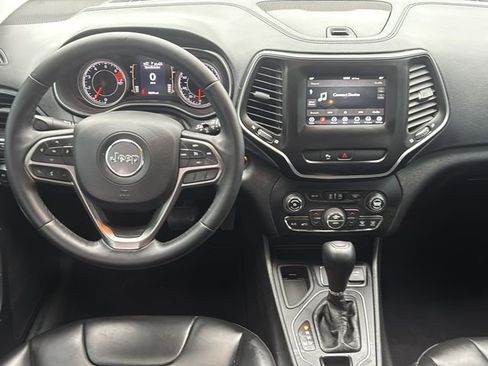 Used 2020 Jeep Cherokee Latitude Plus w/ Comfort/Convenience Group image 14