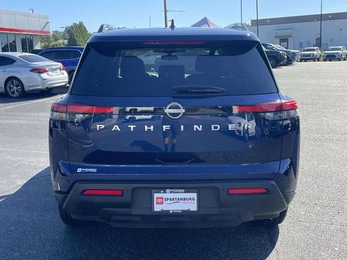 Used 2025 Nissan Pathfinder SV FWD image 8