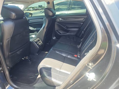 Used 2018 Honda Accord EX-L image 11