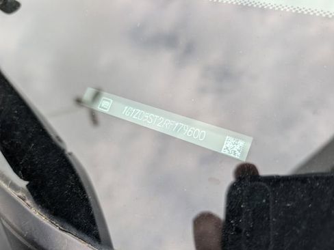 Used 2024 Chevrolet Malibu LT image 23