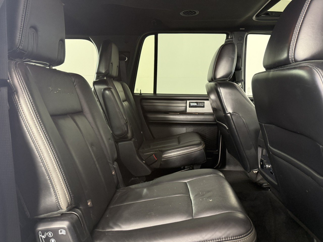 Used 2016 Ford Expedition EL Platinum AWD/4WD image 14