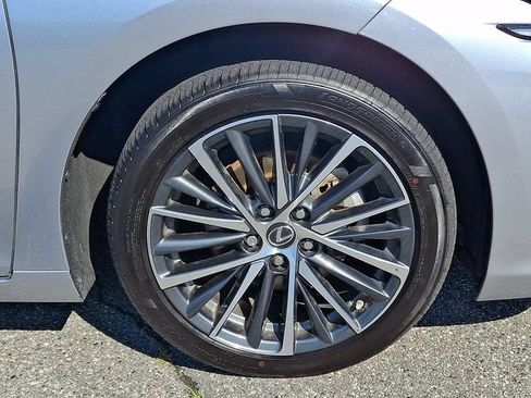 Certified 2024 Lexus ES 350 w/ Premium Package FWD image 8