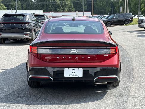 Certified 2024 Hyundai Sonata SEL FWD image 26