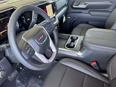 New 2026 GMC Sierra 2500 SLT w/ SLT Premium Package AWD/4WD image 10