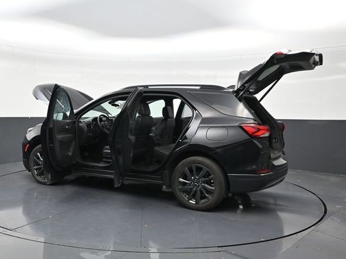 Used 2023 Chevrolet Equinox RS FWD image 31