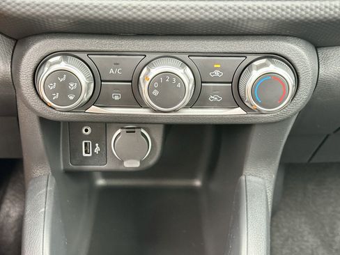 Used 2025 Nissan Kicks Play S w/ Interior Electronics Package image 24