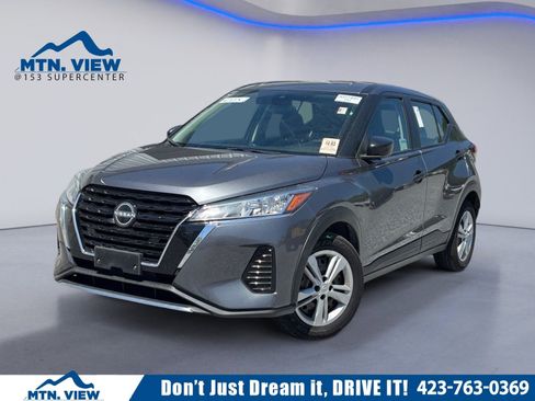 Used 2023 Nissan Kicks S image 1
