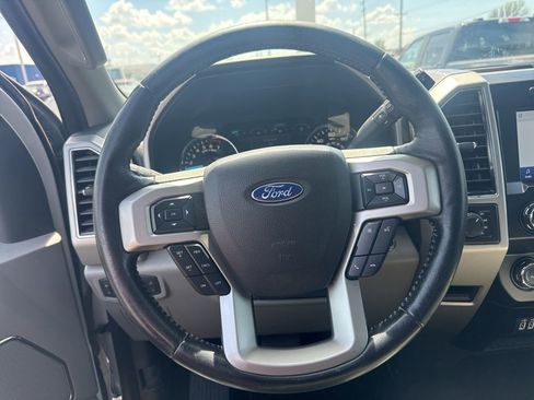 Used 2019 Ford F150 Lariat image 3