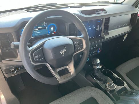 Used 2025 Ford Bronco 4-Door AWD/4WD image 10