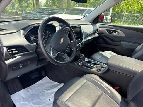 Used 2018 Chevrolet Traverse LT AWD/4WD image 14