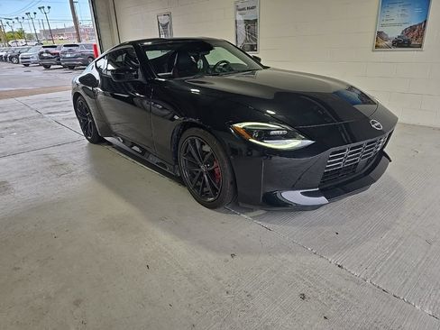 Used 2024 Nissan Z Performance w/ Floor Mat Package RWD image 3