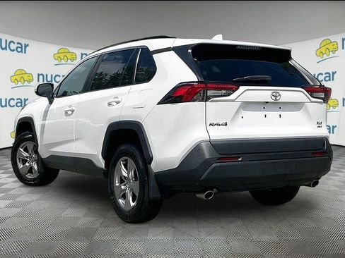 Used 2022 Toyota RAV4 XLE w/ Convenience Package AWD/4WD image 4