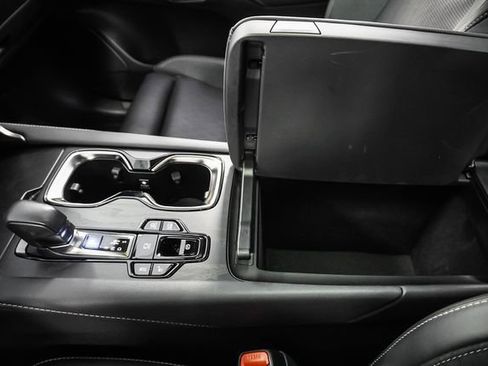 Certified 2025 Lexus RX 450h AWD w/ Convenience Package image 17