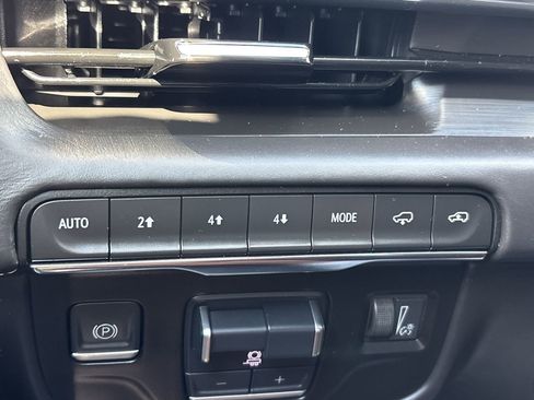 Used 2022 Cadillac Escalade Sport Platinum image 28