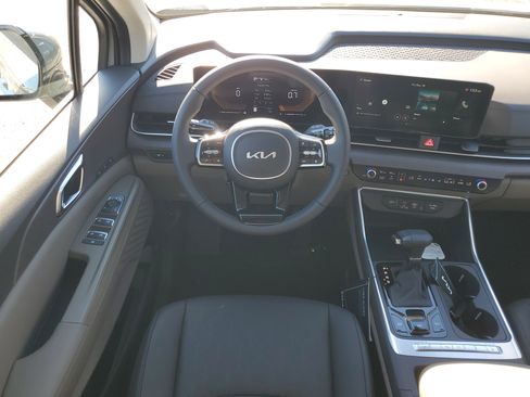 New 2026 Kia Carnival EX image 32