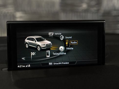 Used 2017 Audi Q7 3.0T Prestige w/ Prestige Package image 29