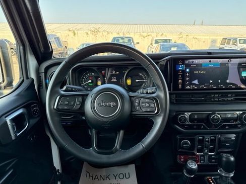 Used 2024 Jeep Wrangler Unlimited Rubicon 4xe AWD/4WD image 19