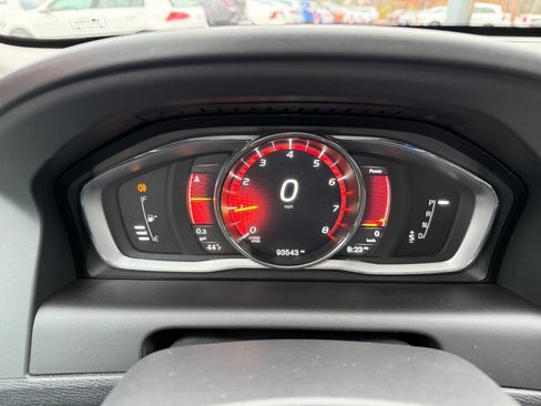 Used 2017 Volvo XC60 T6 Dynamic w/ Climate Package image 20