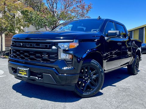 Used 2023 Chevrolet Silverado 1500 Custom w/ LPO, Dark Essentials Package RWD image 2