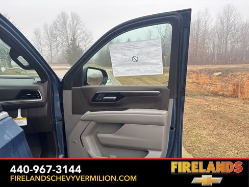 New 2026 Chevrolet Suburban LT w/ Comfort Package image 33