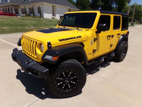 Used 2021 Jeep Wrangler Unlimited Sport image 3