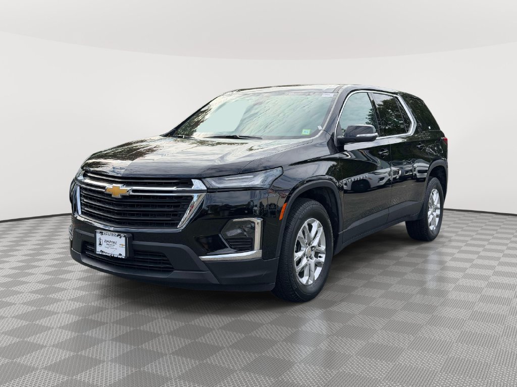 Used 2023 Chevrolet Traverse LS w/ Safety Package AWD/4WD image 7