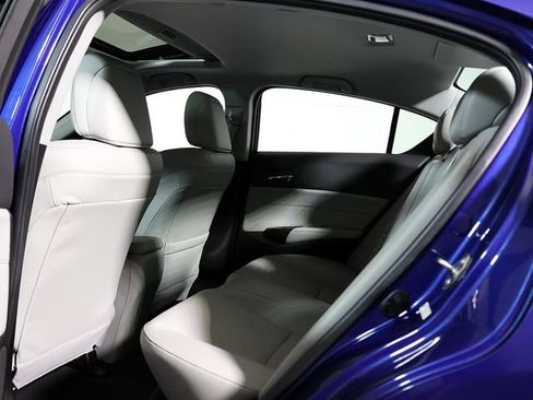 Used 2017 Acura ILX FWD image 14