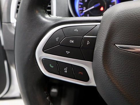 Used 2022 Chrysler 300 Touring image 27