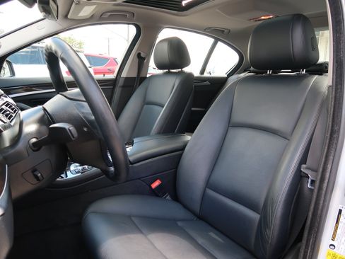 Used 2015 BMW 528i Sedan RWD image 12
