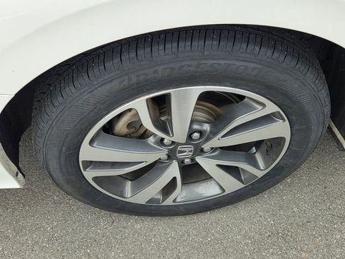 Certified 2023 Honda Odyssey Touring image 9