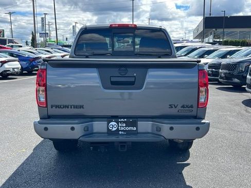 Used 2021 Nissan Frontier SV w/ Midnight Edition Floor Mats AWD/4WD image 10