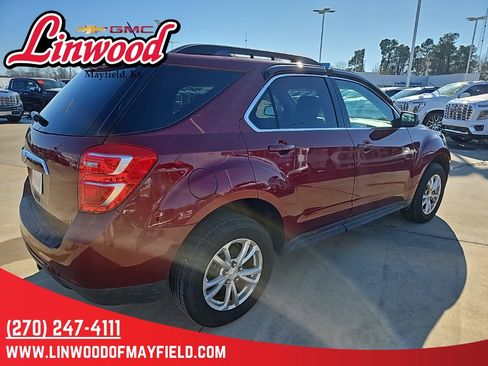 Used 2017 Chevrolet Equinox LT w/ Convenience Package image 2
