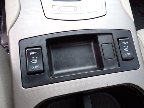 Used 2014 Subaru Legacy 2.5i Premium w/ Moonroof Package image 16