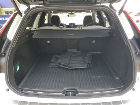 Used 2026 Volvo XC60 B5 Plus w/ Protection Package Premier AWD/4WD image 10