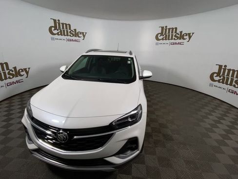 Used 2023 Buick Encore GX Essence w/ Experience Buick Package image 3