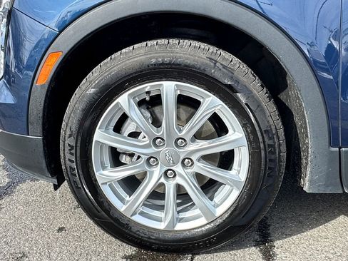Used 2019 Cadillac XT4 Luxury w/ Cold Weather Package FWD image 28