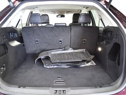 Used 2022 Ford Edge SEL w/ Convenience Package AWD/4WD image 8