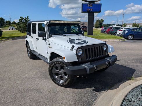 Used 2017 Jeep Wrangler Unlimited Sport image 2