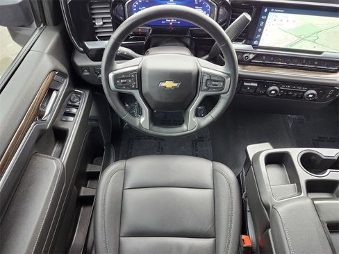 Used 2025 Chevrolet Silverado 2500 LT w/ All Star Edition image 11